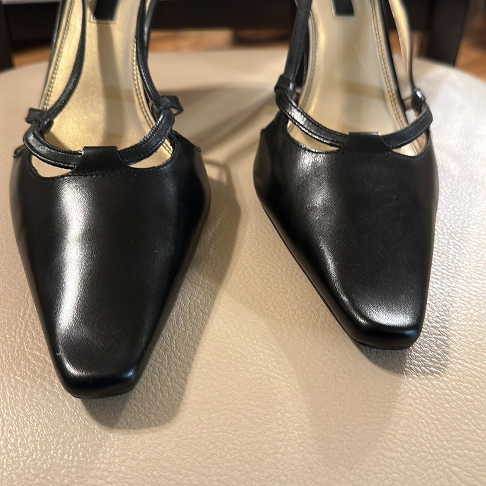 Ladies dress shoes by Unisa size 10B, worn once - Picture 7 of 7